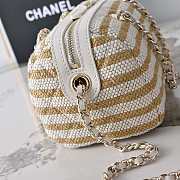 Chanel Clutch with Chain Printed Fabric & Gold-Tone Metal Beige & Beige - 18.5x11.5x11cm - 3