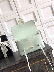 Chanel Clutch with Leather Strap Grained Shiny Calfskin & Gold-Tone Metal Light Green - 17x11.5x5cm - 2