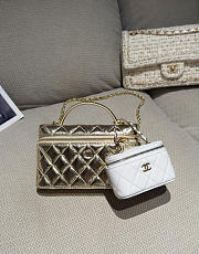 Chanel Classic Mini Bag Charm Caviar & Gold Tone Metal - 10.5x6.7x4cm - 4