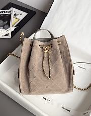 Chanel 25 Medium Backpack Suede & Gold Tone Metal Gray - 23x23x14cm - 4