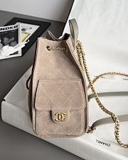 Chanel 25 Medium Backpack Suede & Gold Tone Metal Gray - 23x23x14cm - 5