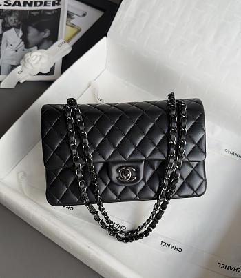 Chanel Classic Black Lamskin Gunmetal Hardware Bag - 15.5×25.5×6.5cm