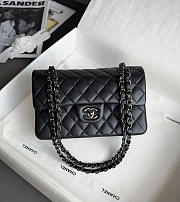 Chanel Classic Black Lamskin Gunmetal Hardware Bag - 14.5x23x6cm - 3
