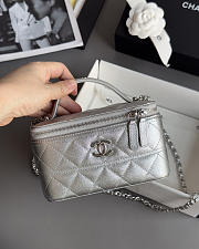 Chanel Long Vanity With Chain Grained Calfskin & Silver-Tone Metal Silver - 17x9.5x8cm - 5