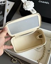 Chanel Long Vanity With Chain Grained Calfskin & Gold-Tone Metal Off White - 17x9.5x8cm - 6