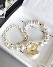 Chanel Pearl Necklace Minaudiere Plexi & Gold-Tone Metal Pearly White - 8.5cm - 4