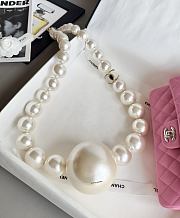 Chanel Pearl Necklace Minaudiere Plexi & Gold-Tone Metal Pearly White - 8.5cm - 3