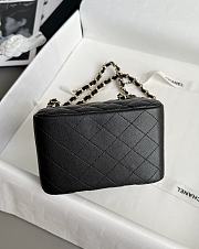 Chanel Mini Bucket Bag in Caviar & Light Gold-Tone Metal Black - 16x15x10cm - 2