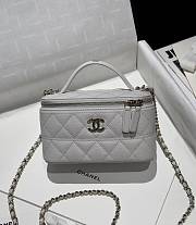 Chanel Long Vanity With Chain Grained Calfskin & Gold-Tone Metal Gray - 17x9.5x8cm - 1