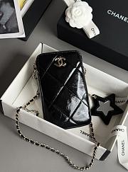 Chanel Phone Holder With Chain Shiny Crumpled Calfskin & Gold-Tone Metal Black - 18x11x2cm - 6