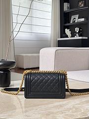 Small Boy Chanel Handbag Grained Calfskin & Gold-Tone Metal Black - 20.5x12x8.5cm - 3