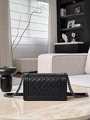 Boy Chanel Handbag Calfskin & Ruthenium-Finish Metal Black - 25x15x9cm - 2