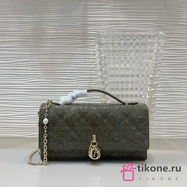 My Dior Mini Bag Olive Taupe Patent Cannage Calfskin - 21x11.5x4.5cm - 1