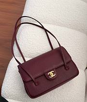 Chanel Clutch with Leather Strap Grained Shiny Calfskin & Gold-Tone Metal Red - 17x11.5x5cm - 1