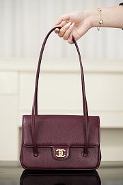 Chanel Clutch with Leather Strap Grained Shiny Calfskin & Gold-Tone Metal Red - 17x11.5x5cm - 4