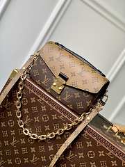 LV Pochette Metis East West Monogram Reverse - 21.5x13.5x6cm - 5