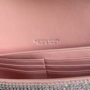 Bottega Veneta Andiamo Clutch in Crystal Leather Rose - 31x13x3cm - 3