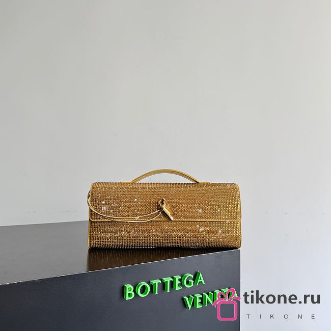 Bottega Veneta Andiamo Clutch in Crystal Leather Gold - 31x13x3cm - 1