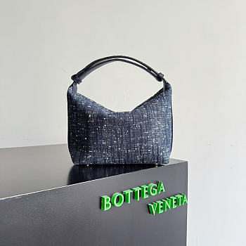 Bottega Veneta Wallace in Denim Boucle Navy/White/Space - 22x13x9cm
