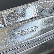 Bottega Veneta Small Andiamo Foggy Mirror Leather Silver - 25x20x10cm - 3