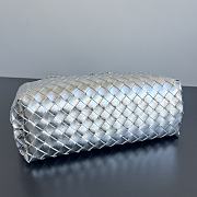 Bottega Veneta Medium Andiamo Foggy Mirror Leather Silver - 32x25x11cm - 2