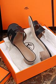 Hermes Oasis Sandal Calfskin Black 5cm - 2