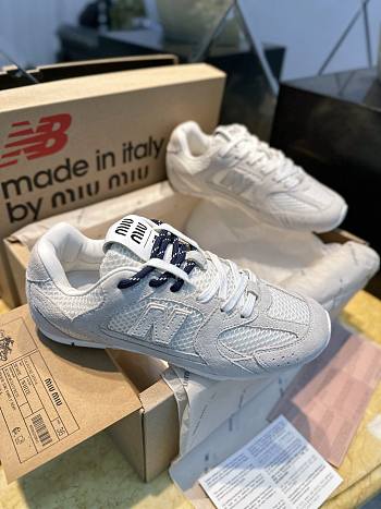 New Balance X Miumiu 530 SL Suede And Mesh Sneakers White 5E165E