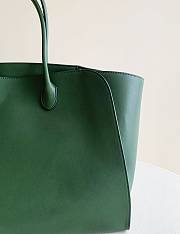 The Row Marlo 17 Bag in Polished Saddle Leather Green - 43x30.5x16cm - 5