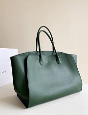 The Row Marlo 17 Bag in Polished Saddle Leather Green - 43x30.5x16cm - 3