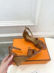 Hermes Legend Sandal Calfskin in Gold 7cm - 3