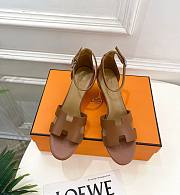 Hermes Legend Sandal Calfskin in Gold 7cm - 1