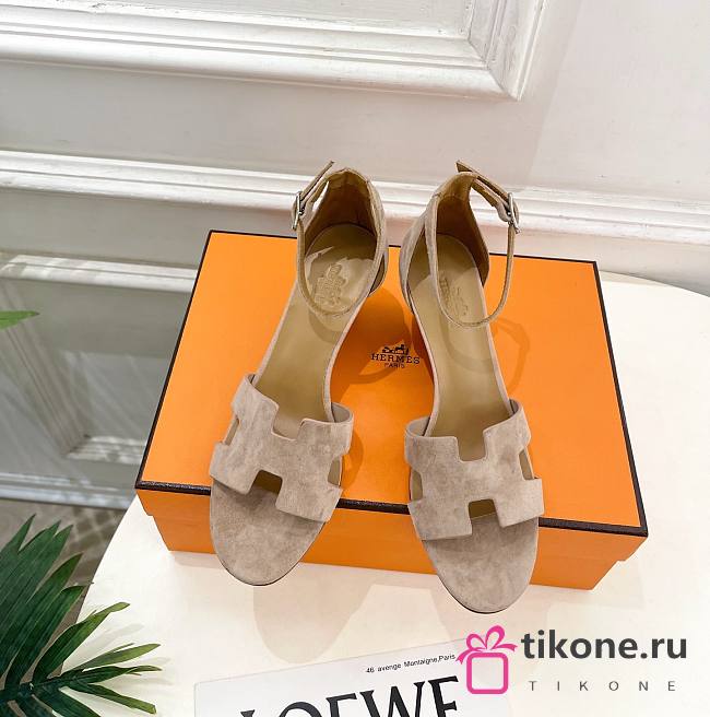 Hermes Legend Sandal Suede in Beige 7cm - 1