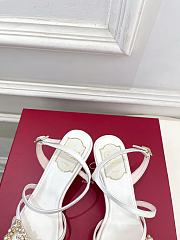 Roger Vivier Efflorescence Sandals In Satin White 6.5cm - 2