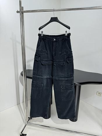 Balenciaga Mid-Rise Cargo Jeans In Black 