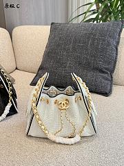 Chanel 25 Small Handbag Braided Raffia, Calfskin & Gold-Tone Metal  Black/White/Beige- 22x20x12.5cm - 6