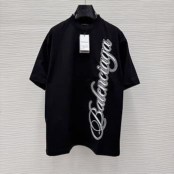 Balenciaga Cursive T-shirt Medium Fit in Black/White 