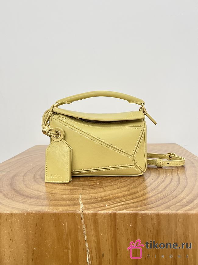 Loewe Mini Featherlight Puzzle Bag In Nappa Lambskin Yellow - 17.5x12.5x7.5cm - 1