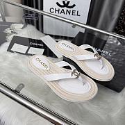 Chanel Thongs Lambskin White - 1