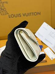 LV Victorine Wallet Monogram Empreinte Milky White/ Peach M28299 - 12x9.5x2.5cm - 2