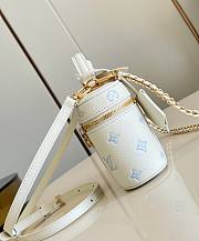 LV Vanity Chain Pouch Monogram Empreinte Milky White/ Blue M27744 - 19x11.5x6.5cm - 5