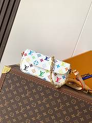 LVxTM Wallet On Chain Ivy Multicolor/White M27492 - 23.5x12x4.3cm - 5