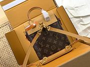 LV Soho Mini Monogram Canvas M14651 - 23x17x8cm - 2
