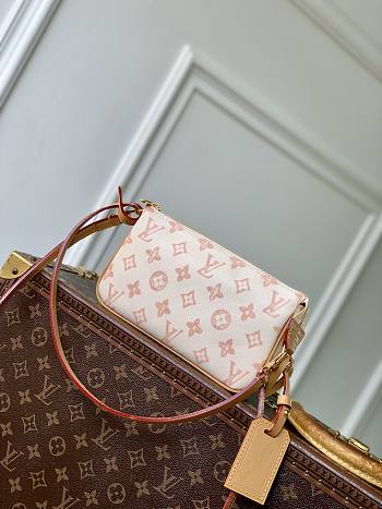 LV Pochette Accessoires Monogram Origine Lin M28321 - 23.5x13.5x4cm