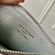 LV Romy Card Holder Monogram Empreinte Silver Metallic M26513 - 12x8x0.8cm - 5