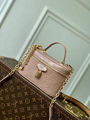 LV Vanity Chain Pouch Monogram Empreinte Desert Sand M27169 - 19x11.5x6.5cm - 6