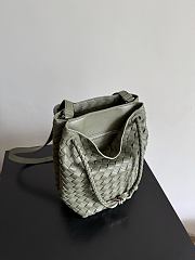 Bottega Veneta Small Andiamo Bucket in Pickle - 30x18.5x11cm - 3