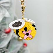 LV Bee Crochet Bag Charm M02585 - 5