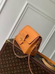 LV Dauphine Soft MM Cognac M11476 - 24x17x9cm - 4