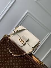 LV Dauphine Soft MM White M25050 - 24x17x9cm - 4