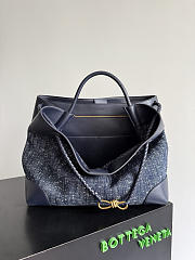 Bottega Veneta Large Andiamo in Denim Boucle Navy/White/Space - 42x35x18cm - 4